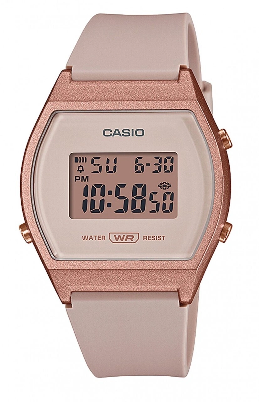 Eine roségoldfarbene Casio-Digitaluhr mit einem hellrosa Armband.