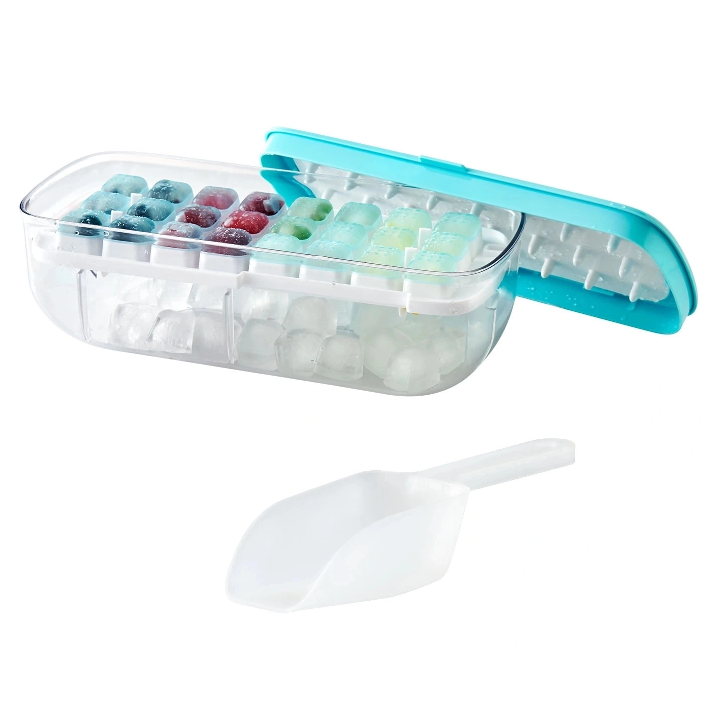 Eiswürfelbehälter mit Eiswürfeln und Schaufel, blau und transparent