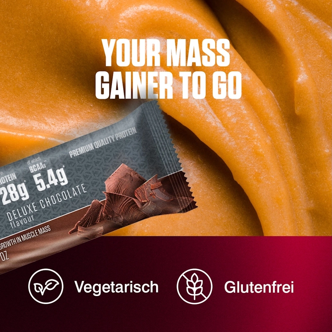 Ein Riegel in Schokolade mit der Aufschrift "YOUR MASS GAINER TO GO".