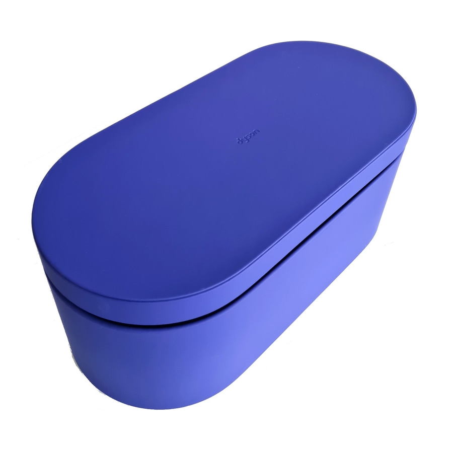 Blaues Dyson-Etui, oval, mit Dyson-Logo, isoliert auf weißem Hintergrund