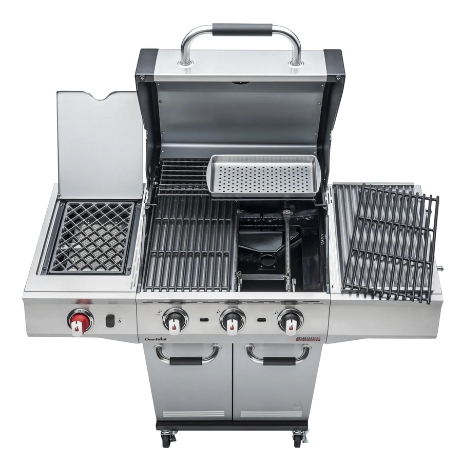 Edelstahl-Gasgrill mit drei Brennern, Deckel, Grillrosten und Bedienknöpfen.