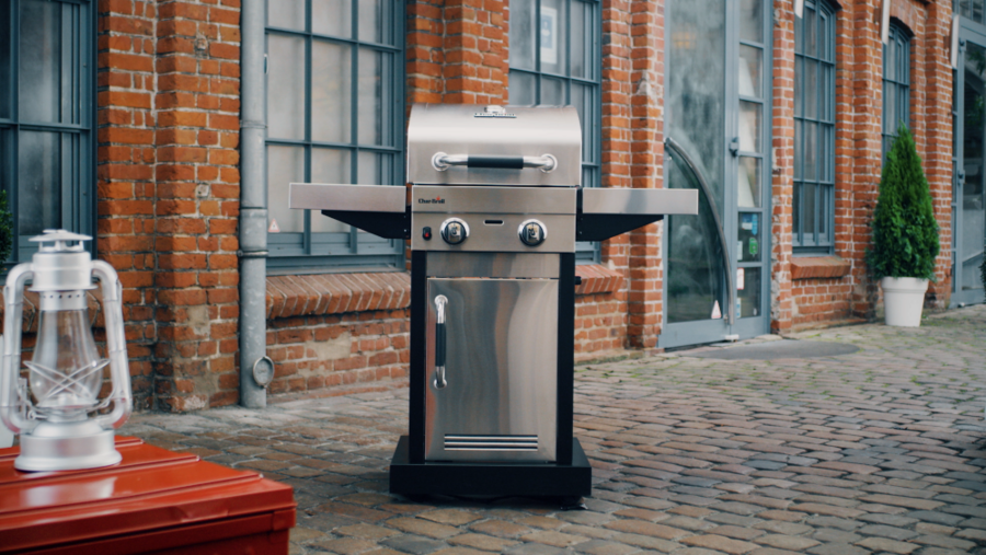 CHAR-BROIL ADVANTAGE 225S 2-Brenner Gasgrill + Grillplatte 6.15 kW NEU