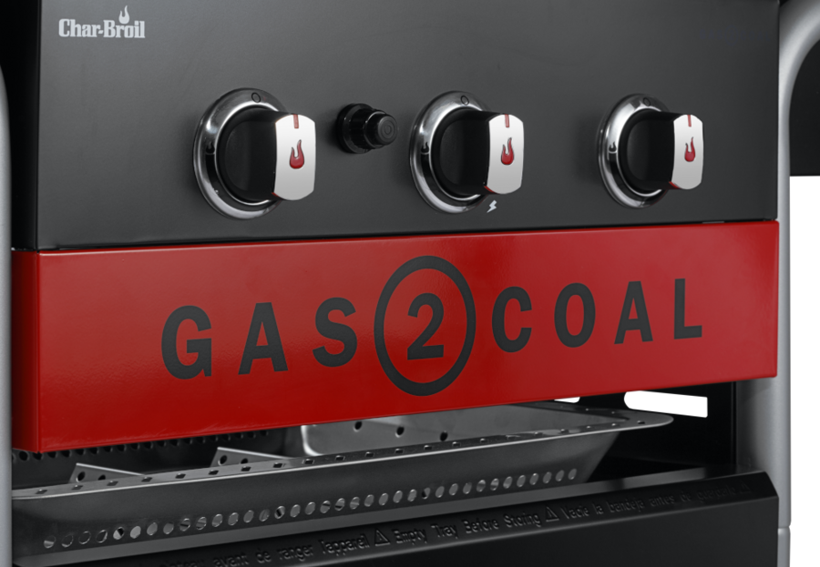 Gasgrill mit roten Akzenten und der Aufschrift 'GAS 2 COAL' und Flammen-Symbolen.