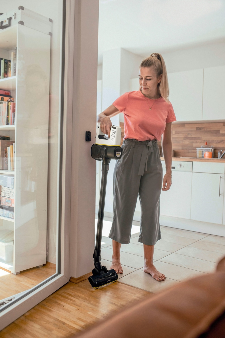 KÄRCHER Akku-Bodenstaubsauger VC 4 CORDLESS MYHOME beutellos B-WARE