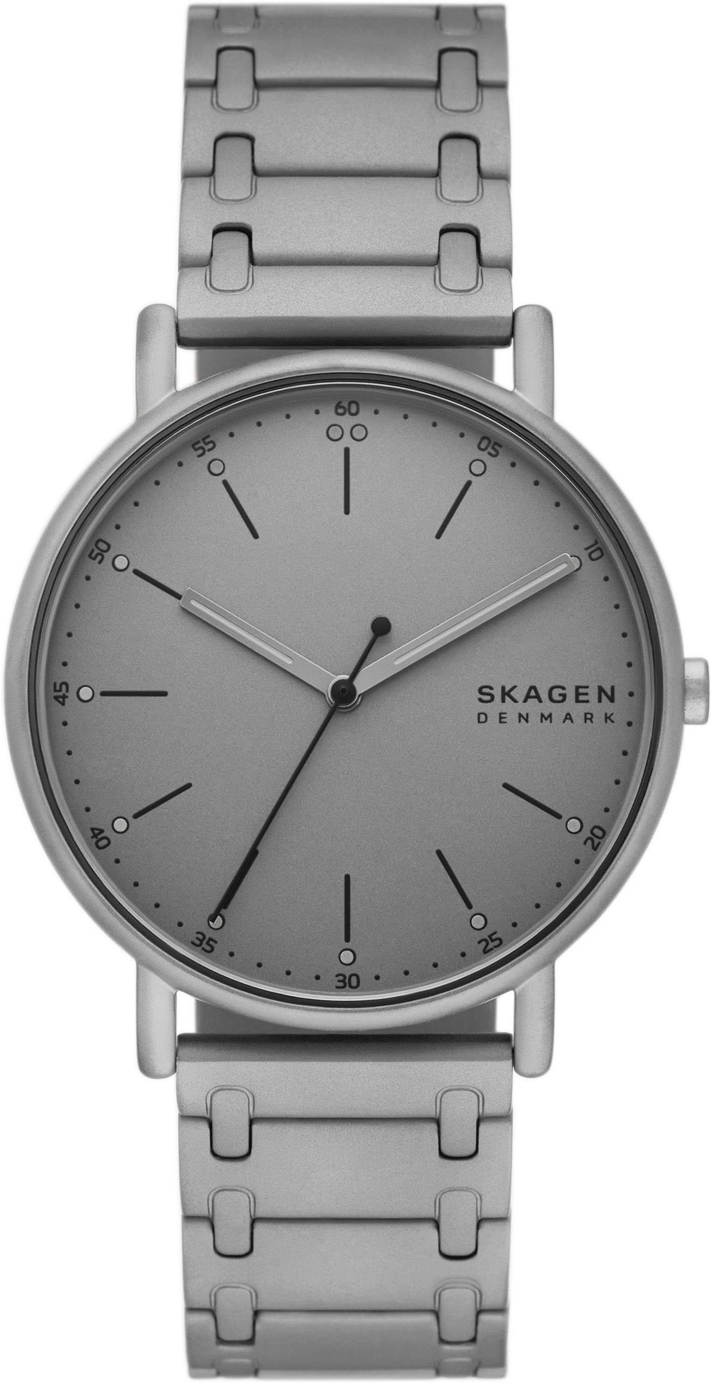 Silberne Skagen Dänemark Armbanduhr mit grauem Zifferblatt und silbernem Armband.