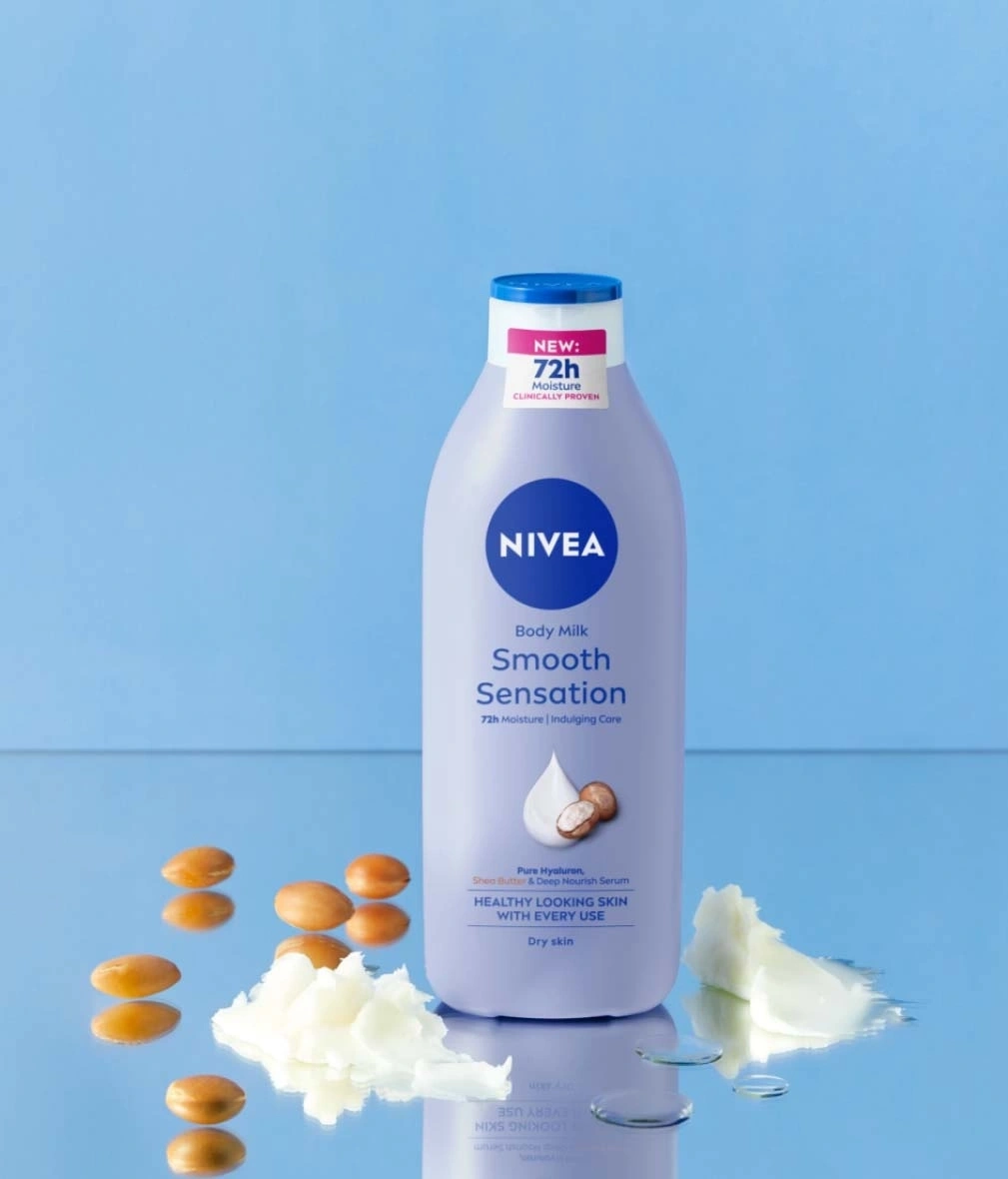 Nivea Body Milk Smooth Sensation, 72h Feuchtigkeit, für trockene Haut, mit Hyaluron.