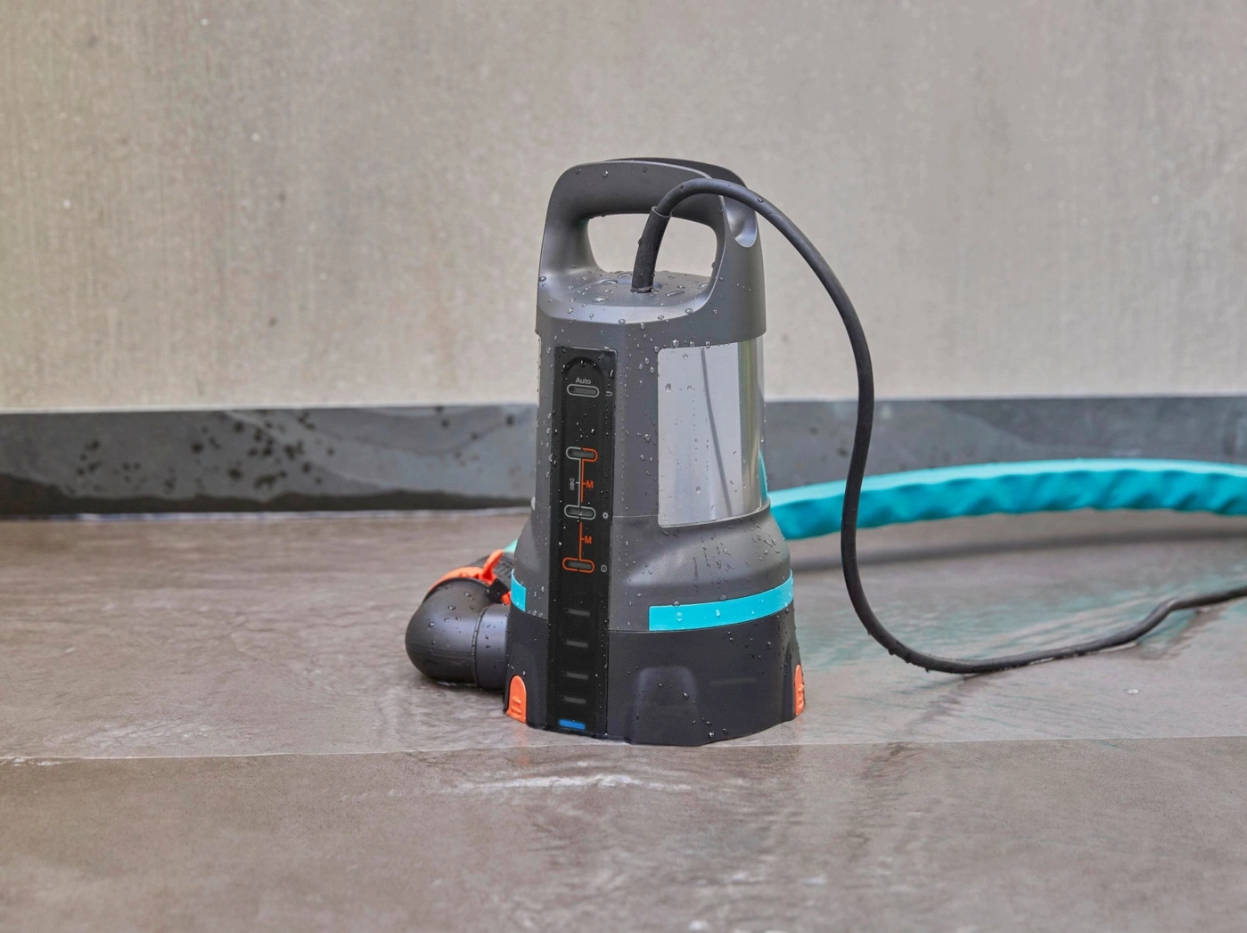 GARDENA Klarwasser-Tauchpumpe 11000 09034-20 450 W 0,7 bar 11.000 l/h B-WARE