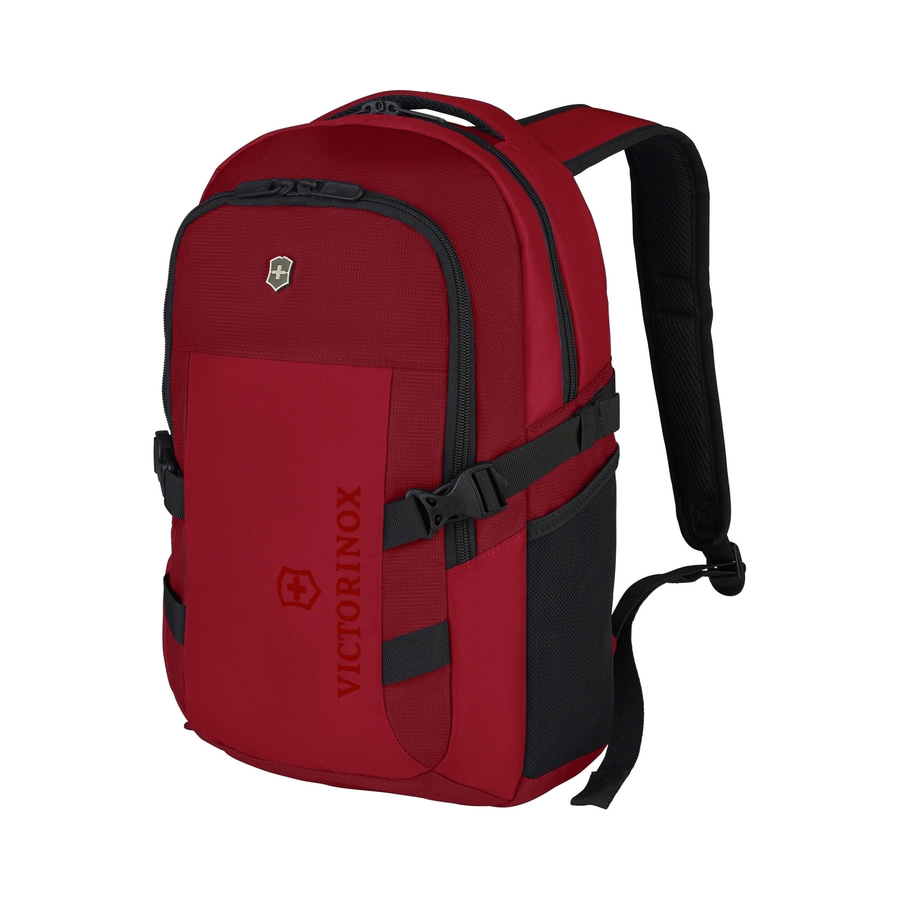 Roter Rucksack mit schwarzem Detail und Logo von Victorinox