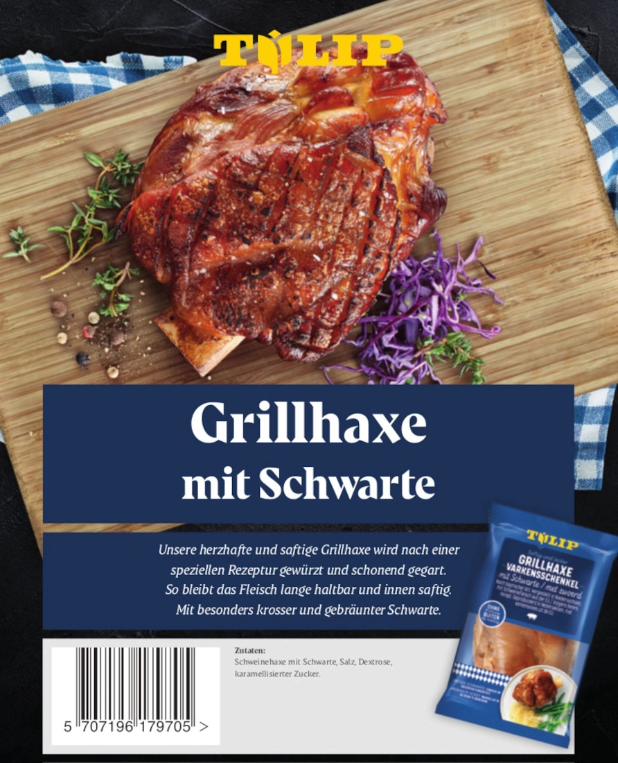 Gegrillte Schweinehaxe mit Schwarte, serviert mit Rotkohl und Thymian.