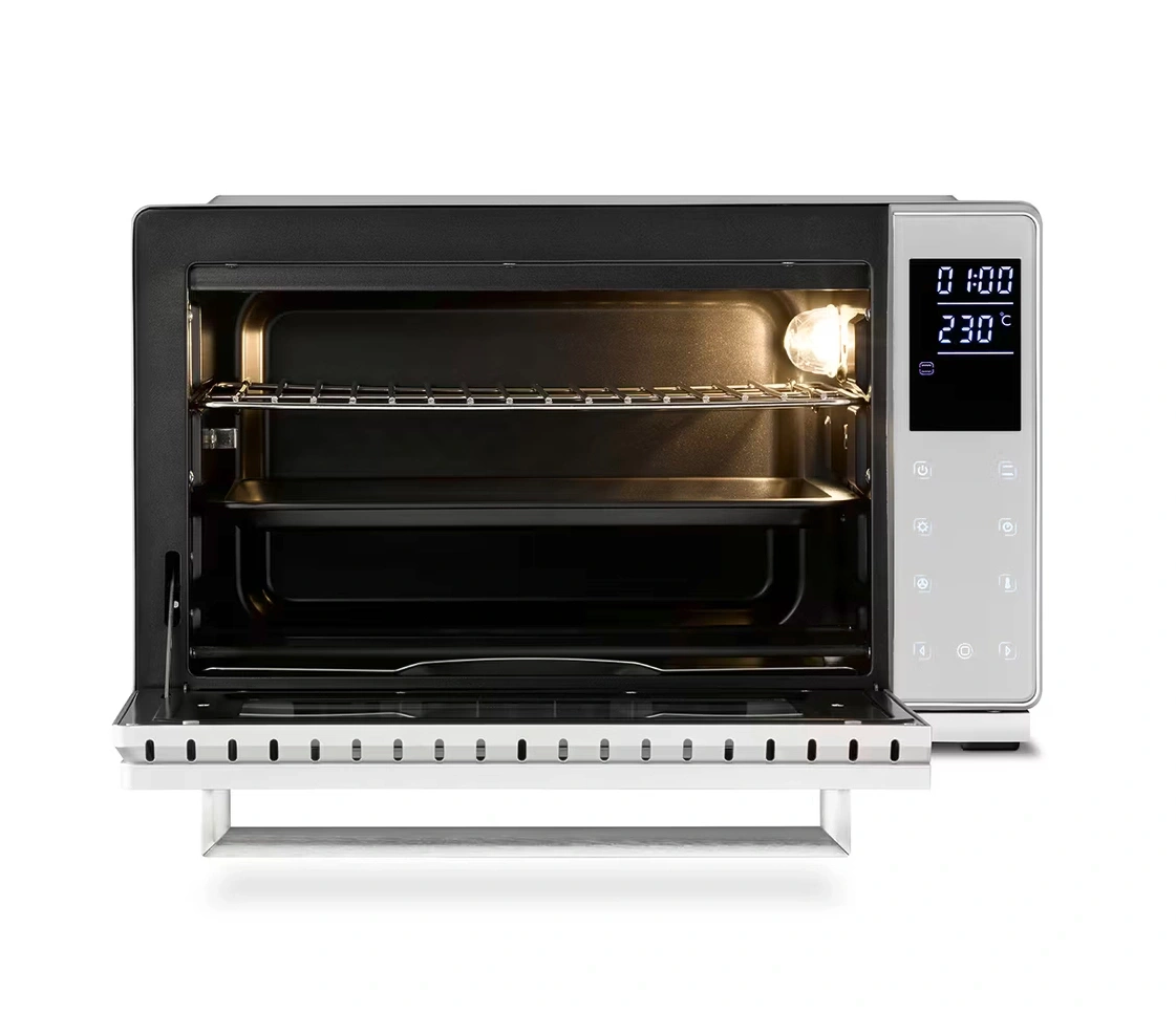 Ein moderner Toaster-Ofen mit digitaler Anzeige, der bei 230 Grad Celsius eingestellt ist.