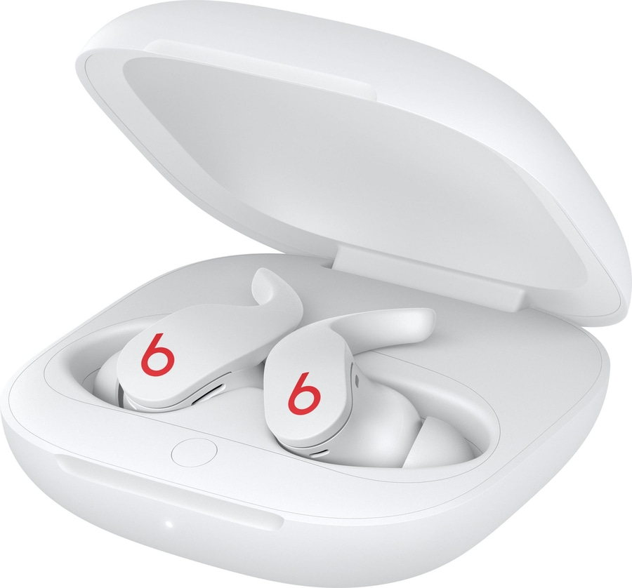 Weißes Beats-Kopfhörer-Etui mit geöffneter Klappe und Kopfhörern