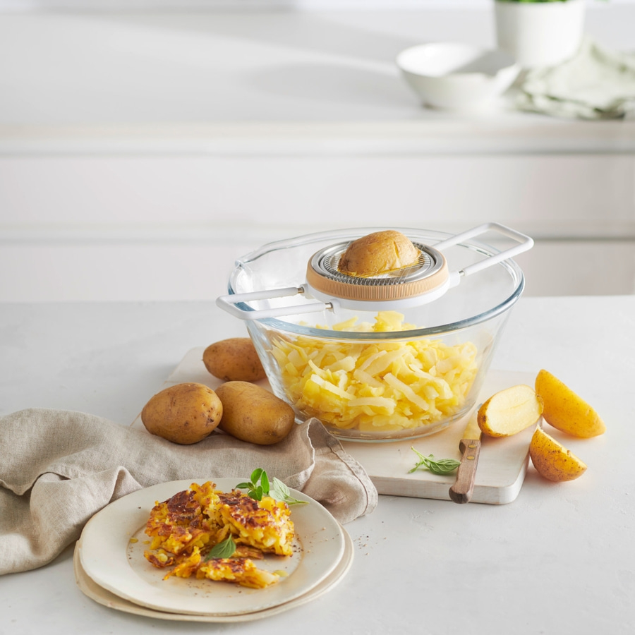 Kartoffeln, Reibe, Schüssel, Gericht, Messer, Brett, Teller, Kräuter, Essen, Küche