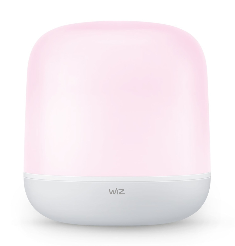 Eine rosa Wiz Tischlampe mit weißem Sockel und aufgedrucktem Logo.