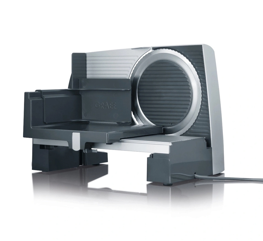 Graue elektrische Aufschnittmaschine, Nahaufnahme, isoliert auf weißem Hintergrund, Grafe.