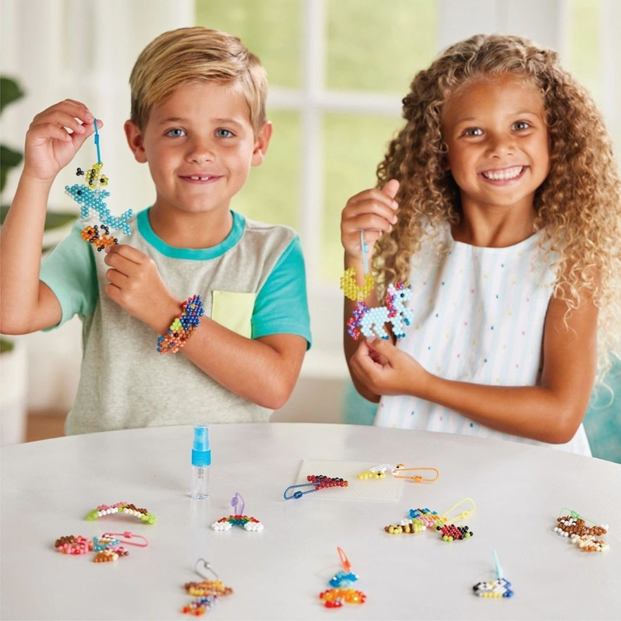 EPOCH GAMES Aquabeads Komplett Set Schlüsselanhänger Bastelset Perlen basteln