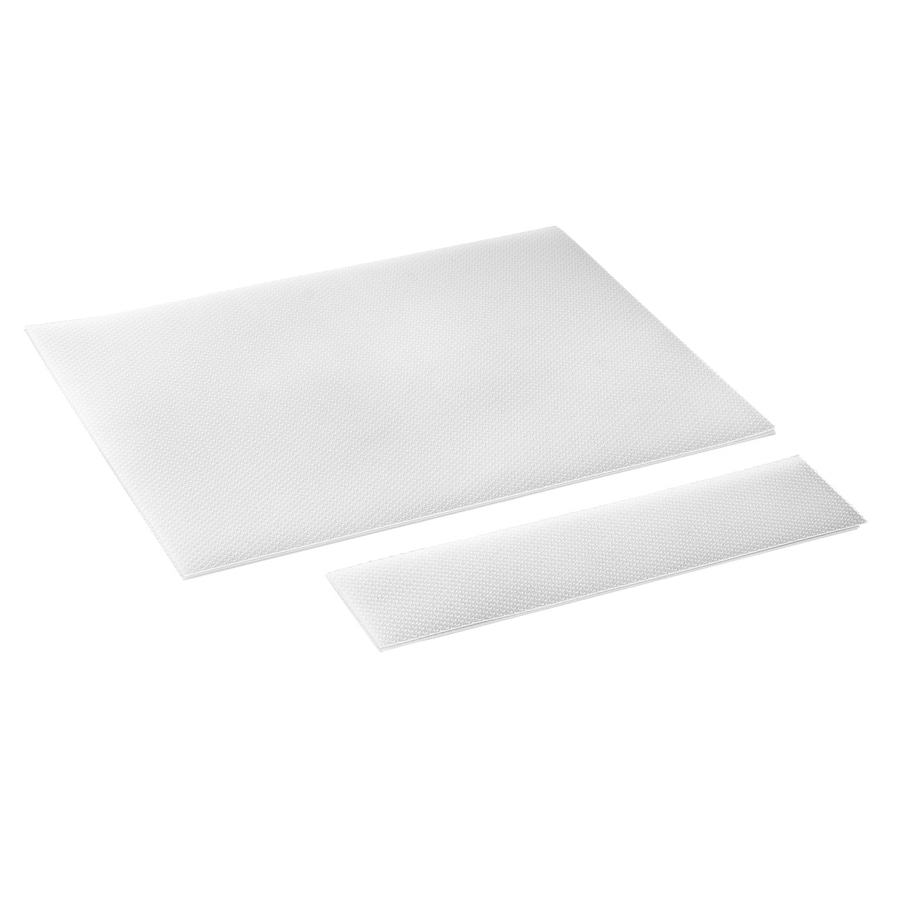 Zwei weiße, rechteckige Stoffstücke auf weißem Hintergrund, Textur