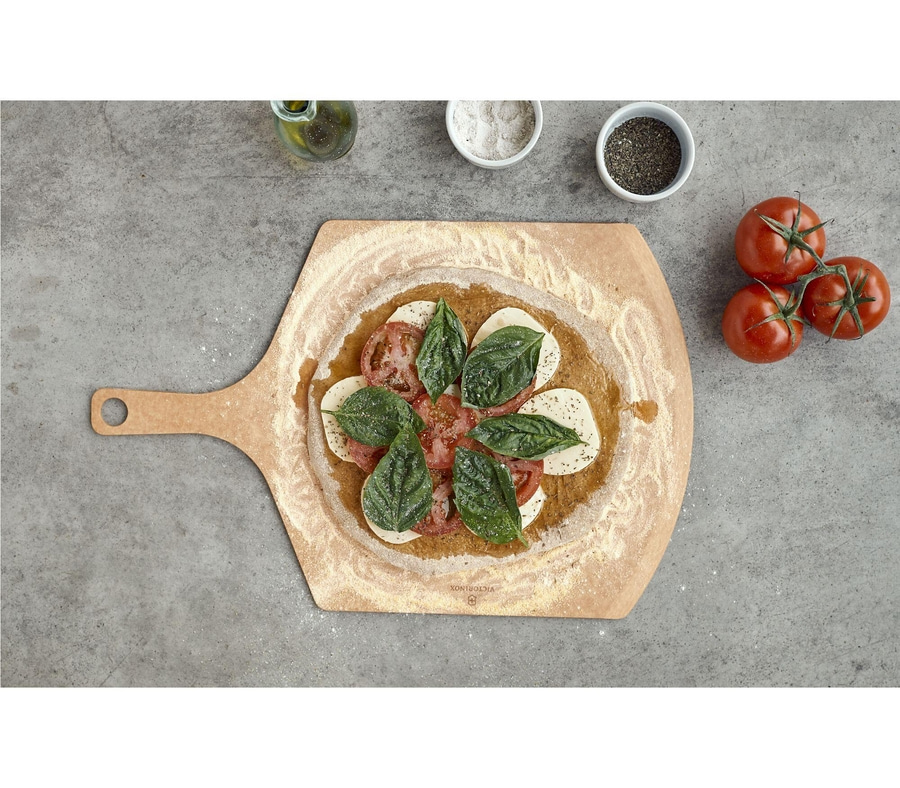 VICTORINOX Pizzaschaufel Pizzaheber Pizzawender braun 53 x 35 cm Schneidebrett