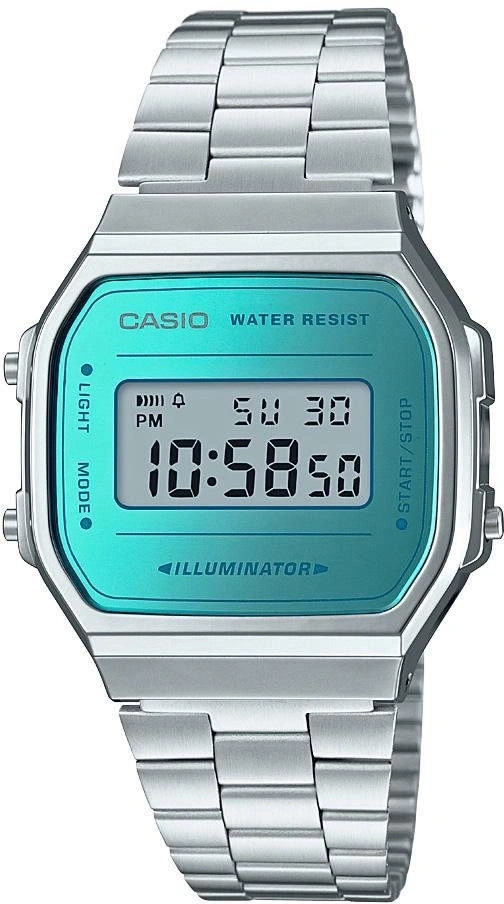 Eine silberne Casio Digitaluhr mit türkisem Zifferblatt und silbernem Armband.