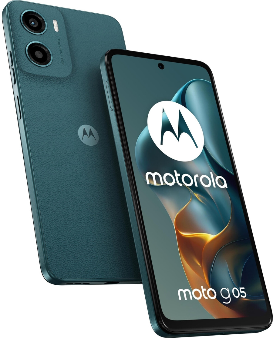 Ein grünes Motorola Moto G05 Smartphone mit zwei Kameras auf der Rückseite und einem Motorolasymbol auf dem Bildschirm