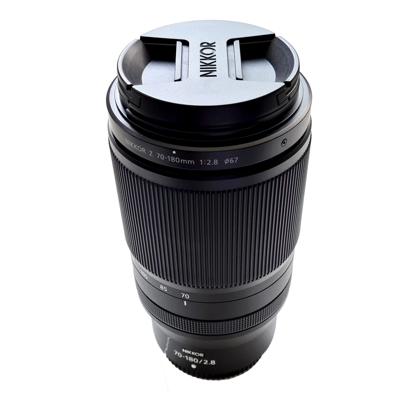 Nikkor Z 70-180mm 1:2.8 Objektiv mit Objektivdeckel und Zoomring