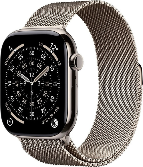 Eine silberne Apple Watch mit einem Milanaise-Armband und einem schwarzen Zifferblatt.
