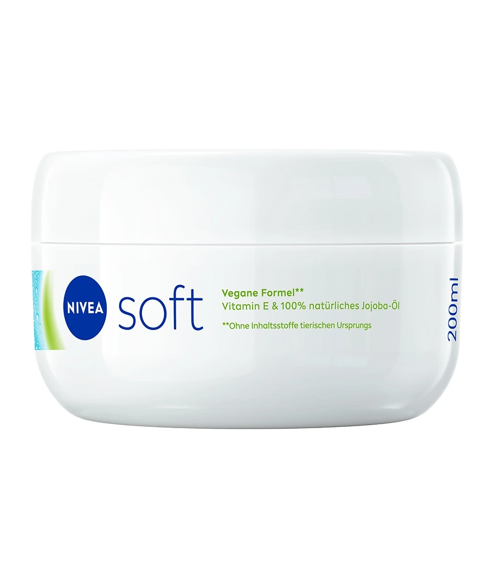 Eine Nivea Soft Creme mit Vitamin E und Jojoba-Öl