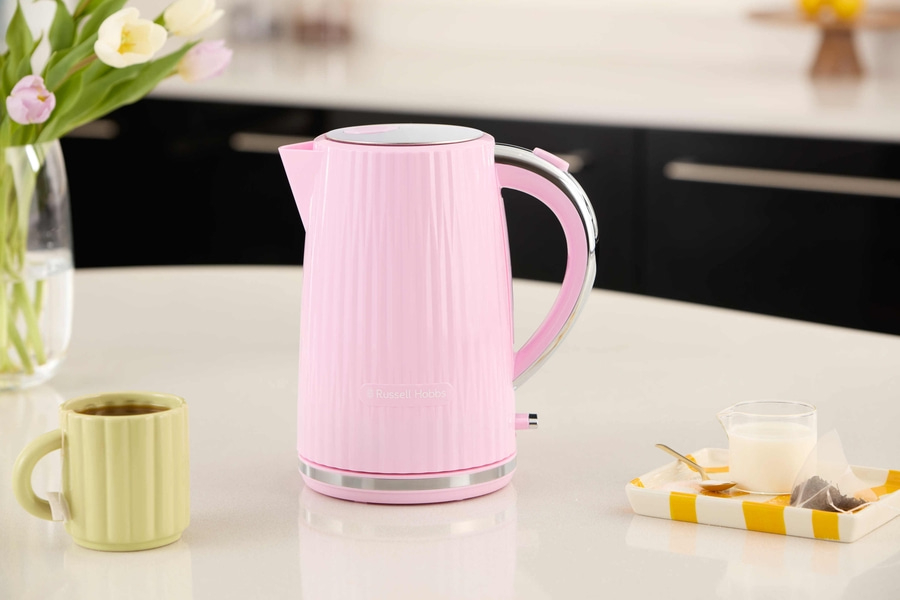 RUSSELL HOBBS Wasserkocher Eden 27362-70 Himbeere 1,7 L Raspberry Retro 2400 W