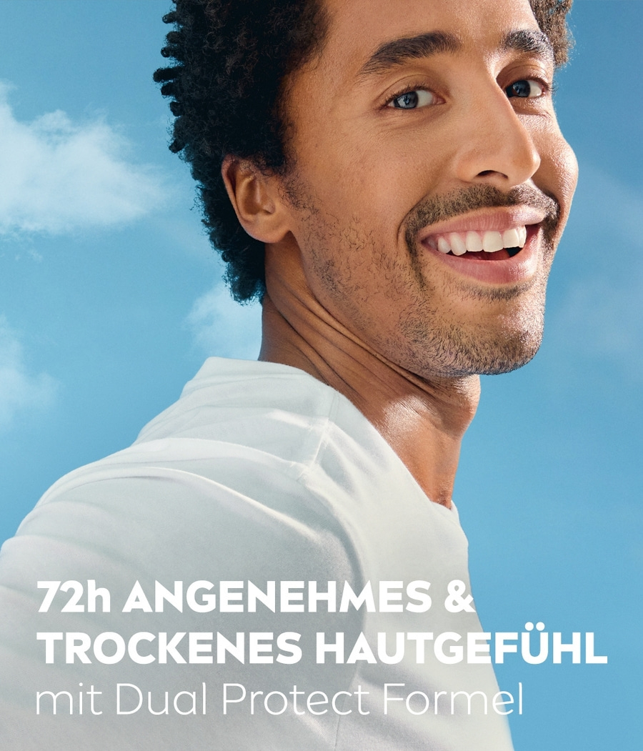 Ein Mann lächelt. Text: 72h angenehmes & trockenes Hautgefühl mit Dual Protect Formel.
