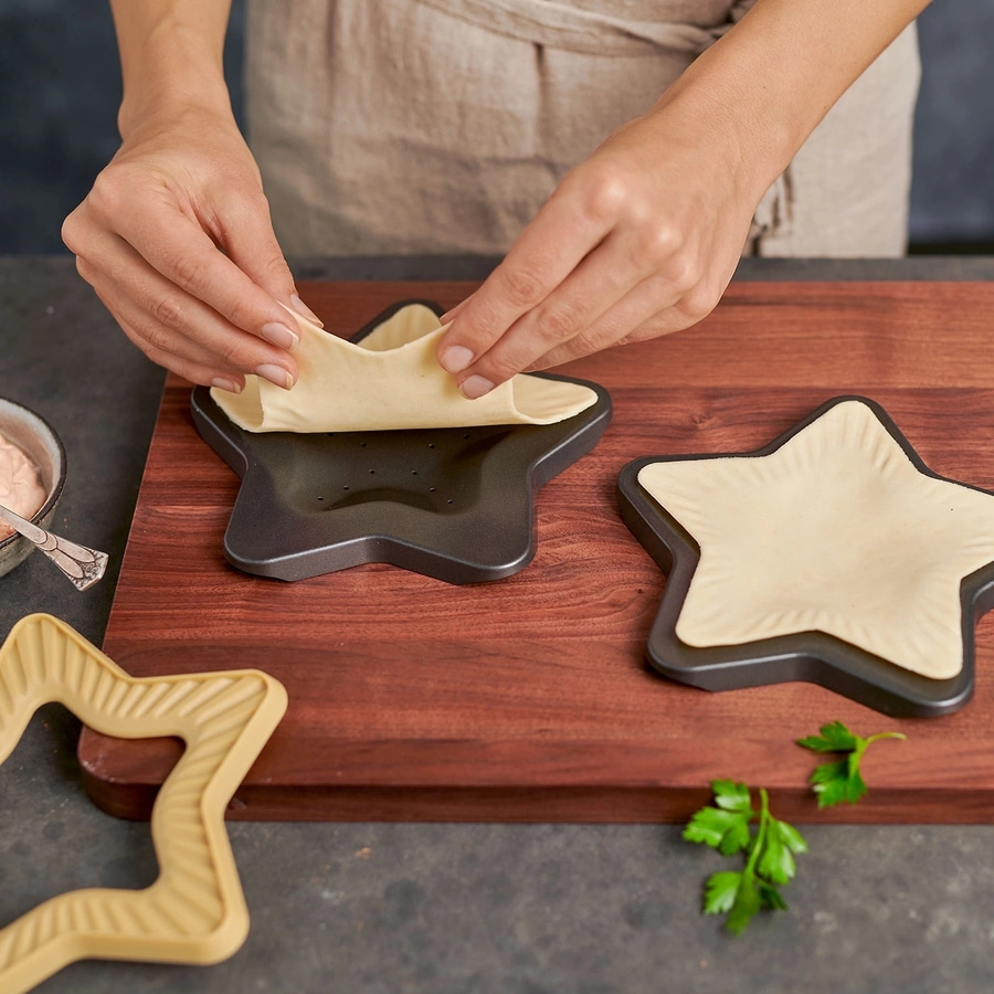 BETTY BOSSI Pastry Star Backformen Sterne Teigtaschen Kunststoff Braun Grau