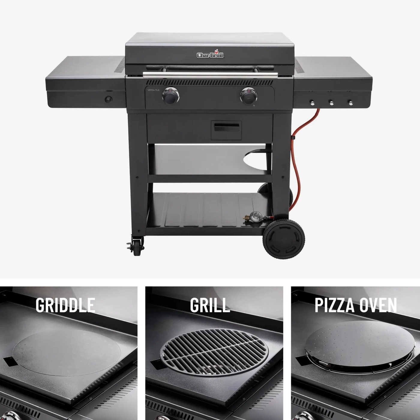 Ein schwarzer Gasgrill mit Zubehör wie Grillplatte und Pizzaufsatz.