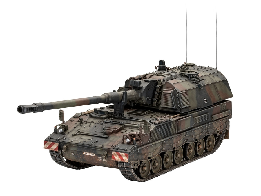 Panzerhaubitze 2000, deutsches Militärfahrzeug, Tarnanstrich, Kanone, Kettenfahrzeug, Militär