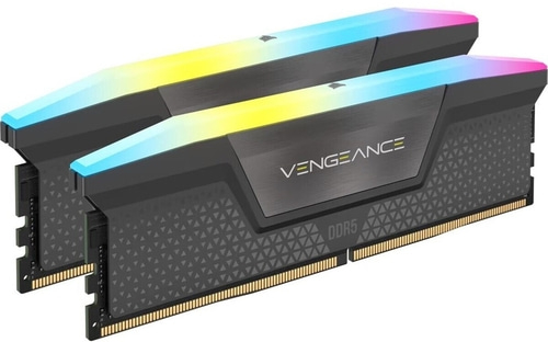 Zwei Corsair Vengeance DDR5 RAM-Riegel mit RGB-Beleuchtung