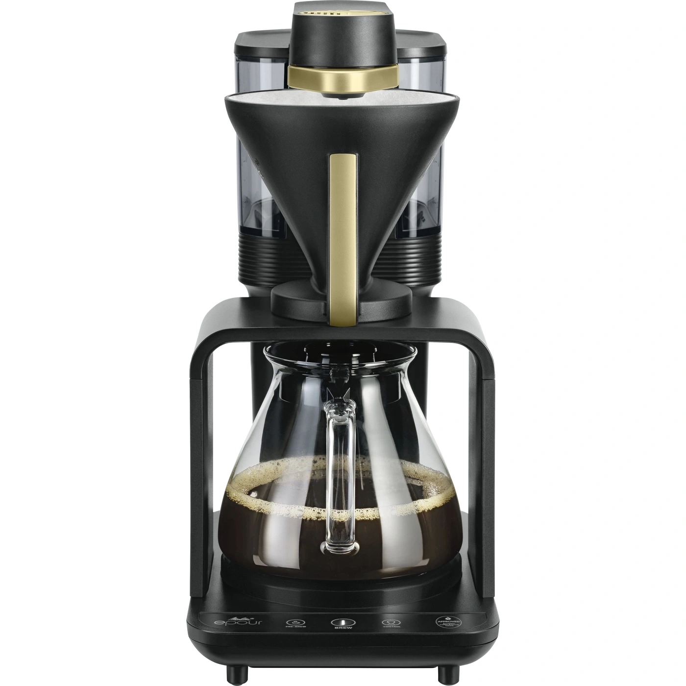 Eine schwarze Kaffeemaschine mit goldenen Akzenten und einer Glaskaraffe voller Kaffee.