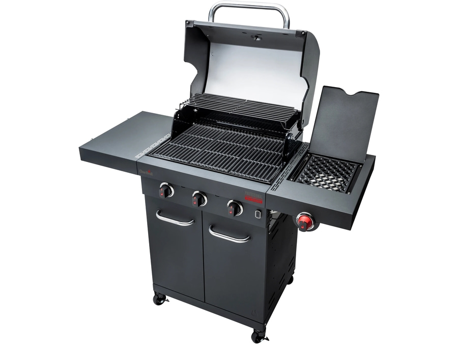 Schwarzer Gasgrill mit geöffnetem Deckel und Seitenablage, professionell