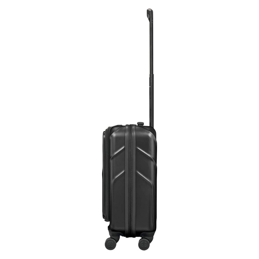 Schwarzer Koffer mit ausziehbarem Griff und Rädern, bereit für Reisen.