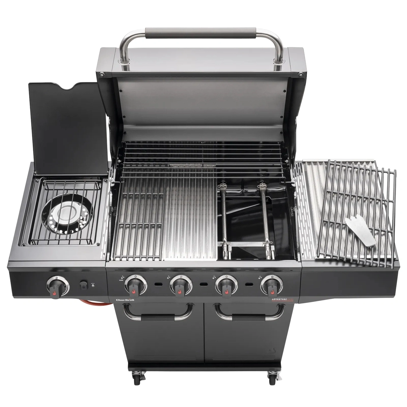 Ein aufklappbarer Gasgrill mit mehreren Brennern und einem Seitenkocher auf einem weißen Hintergrund.