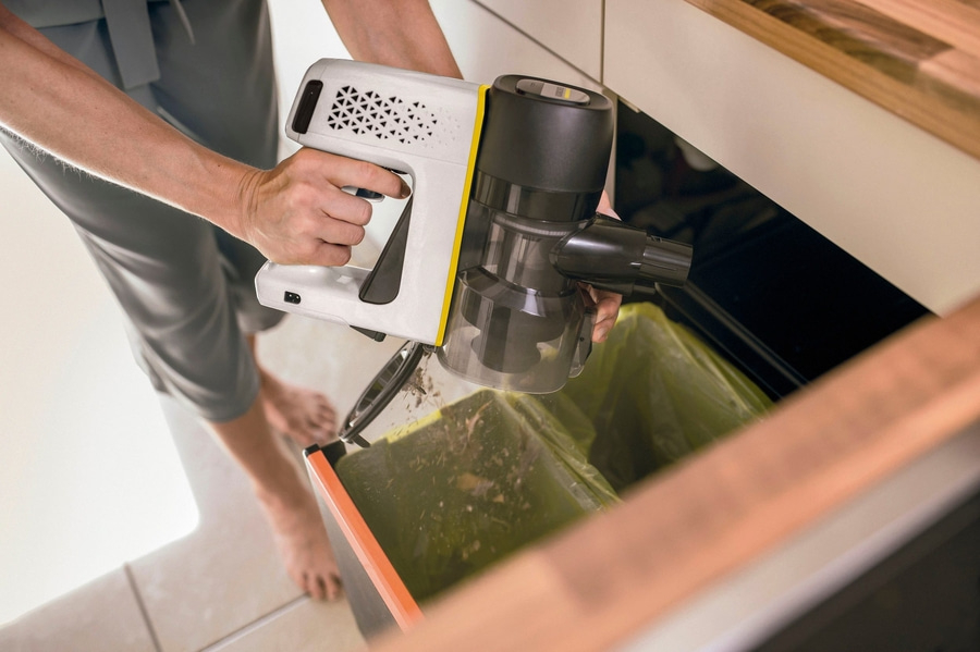 KÄRCHER Akku-Bodenstaubsauger VC 4 CORDLESS MYHOME beutellos B-WARE