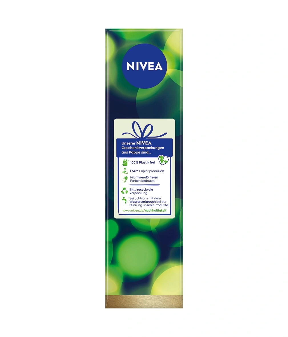 Grünes Nivea-Geschenkpaket mit Nachhaltigkeitsinformationen, die aus Pappe hergestellt sind.